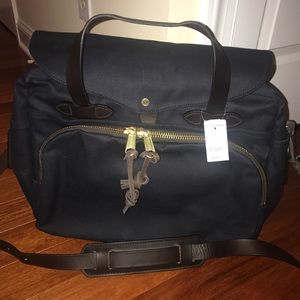 Filson Padded computer/laptop bag (New with tags)